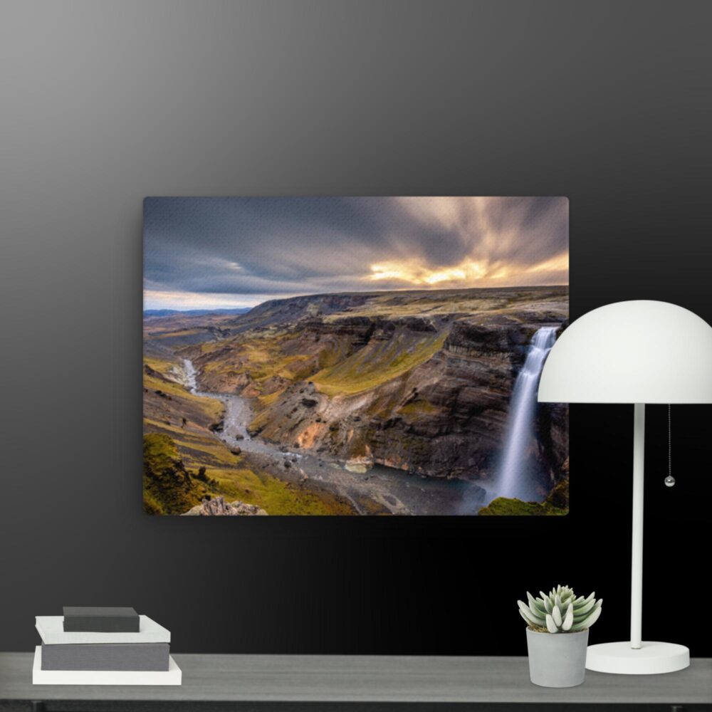 Dark land scene canvas - Image 2