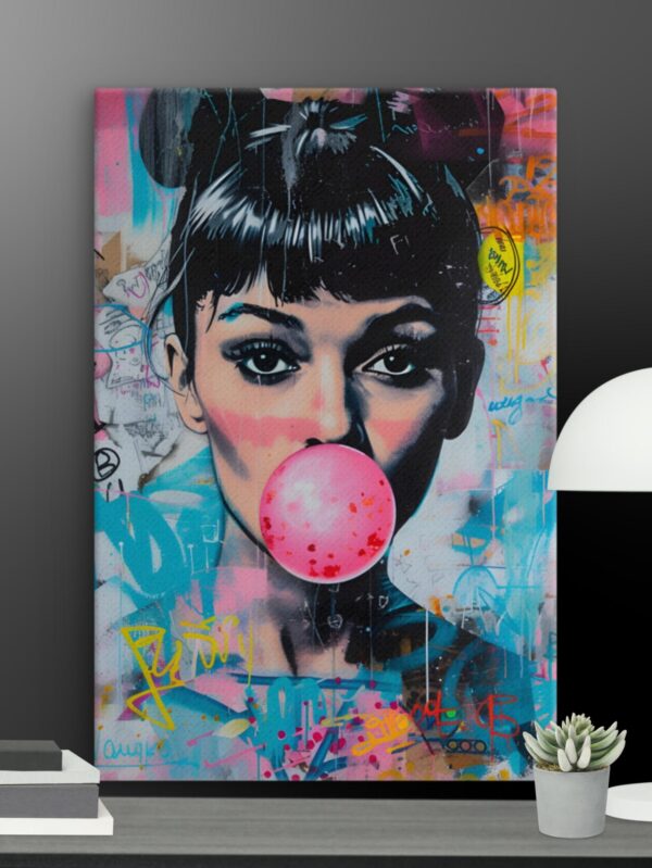 Girl with bubblegum canvas - 12×18