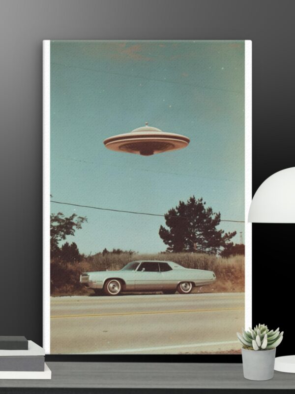 UFO Scene canvas - 12×18