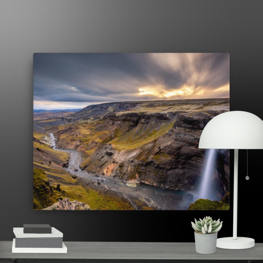 Dark land scene canvas - Image 4