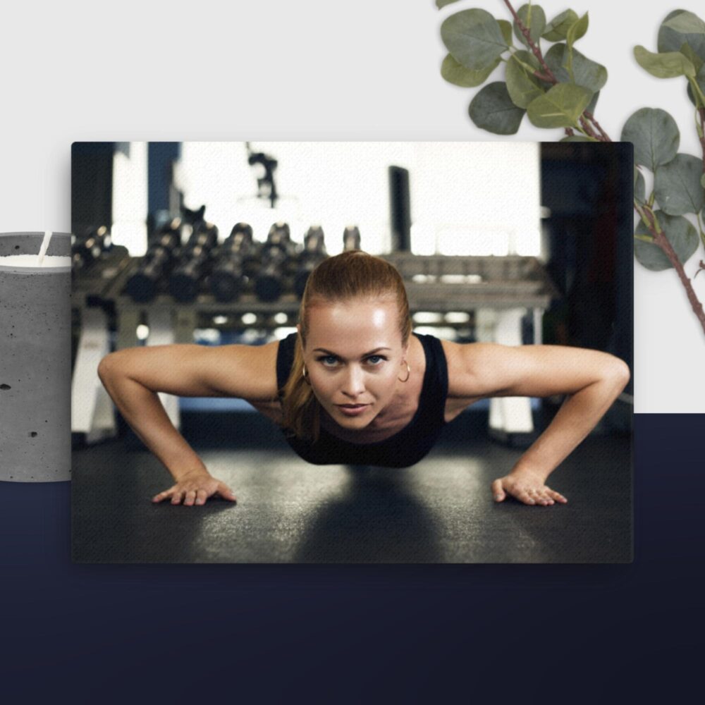 Girl in gym canvas - Image 5