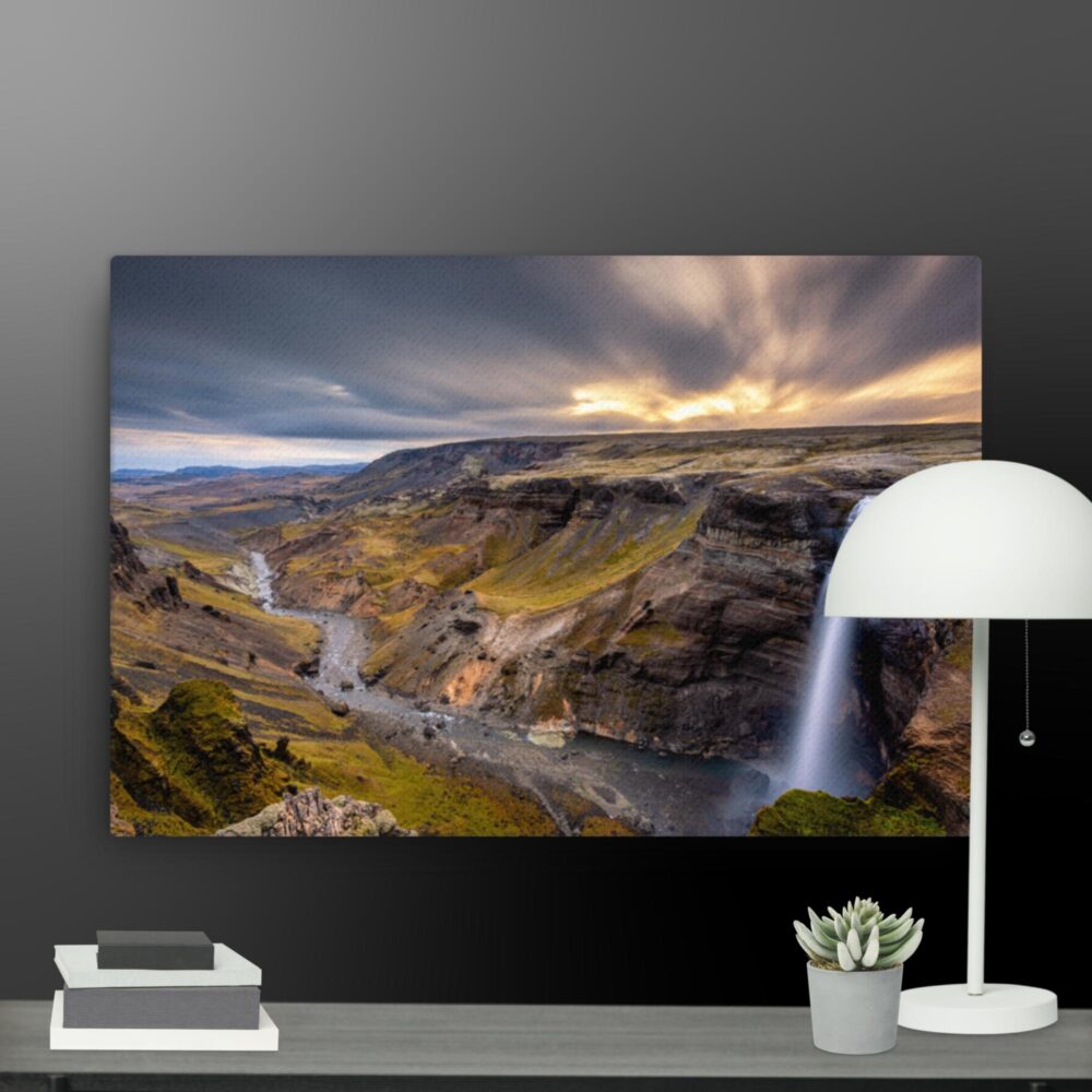 Dark land scene canvas - Image 13