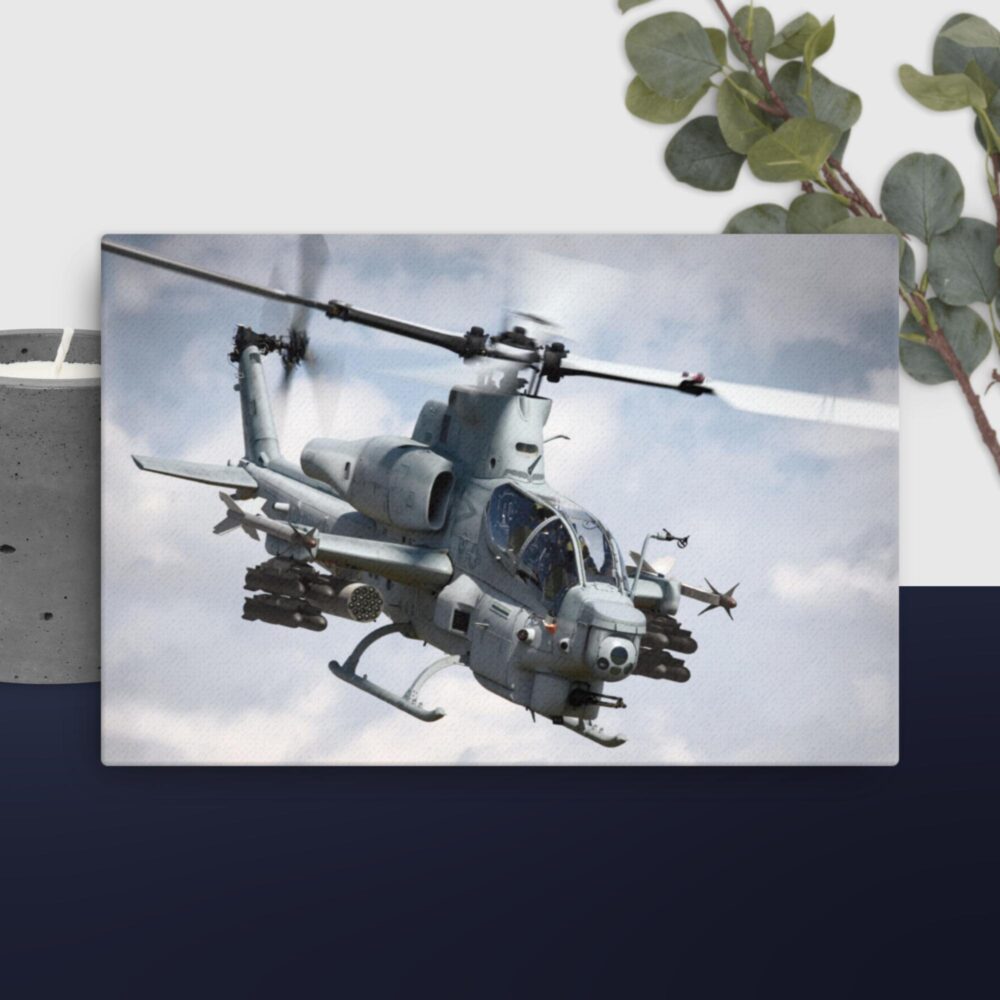 Moving helicopter scene canvas - Image 6