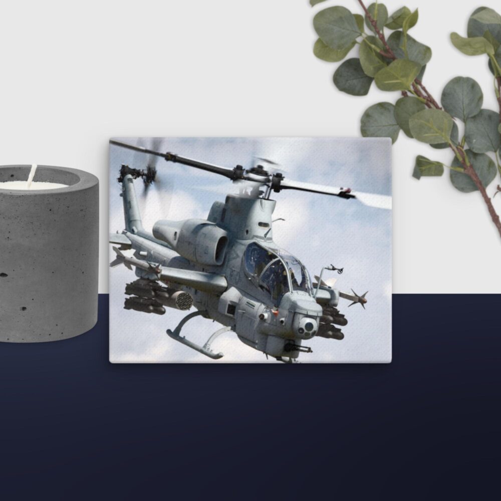 Moving helicopter scene canvas - Image 7
