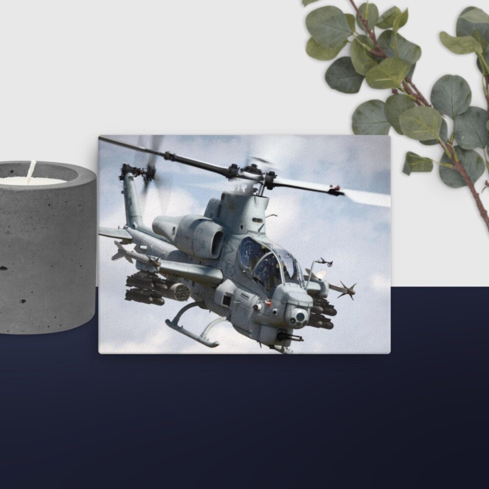 Moving helicopter scene canvas - Image 8